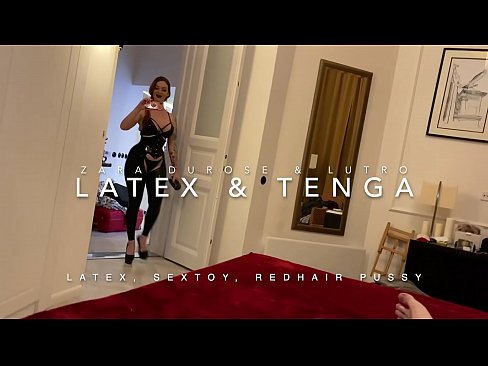 ❤️ Rödhårig styvsyster i latexkostym knullad av styvbror ️ Super sex at us ❤