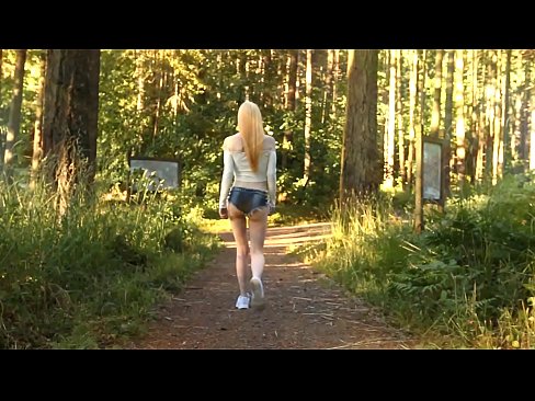 ❤️ Vacker kvinna rör sig långsamt, inte nakenvideo ️ Super sex at us ❤
